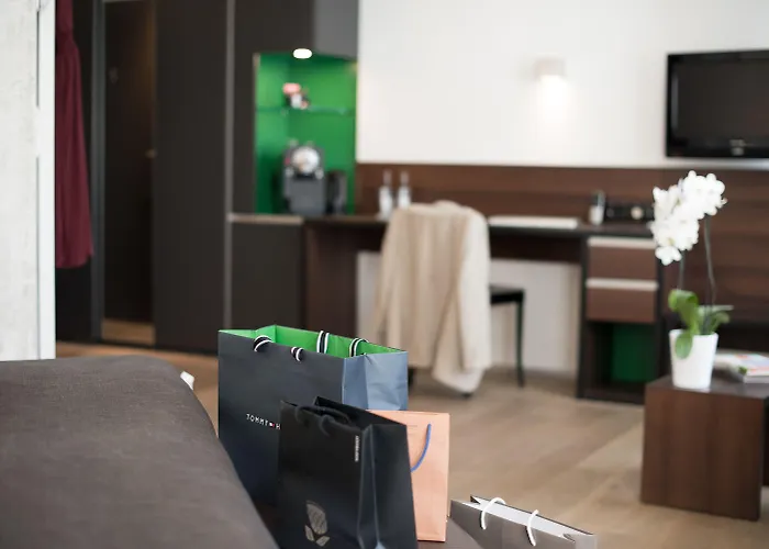 غلوكينهوف زيوريخ 4*