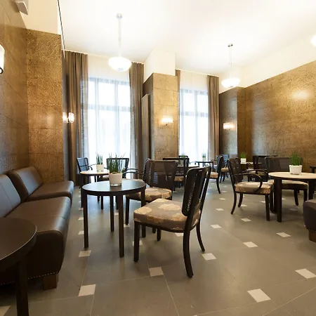 Glockenhof Hotel