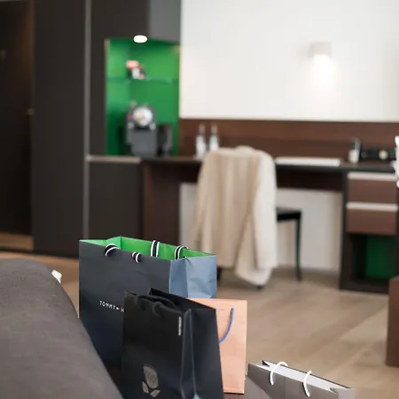 غلوكينهوف زيوريخ 4*