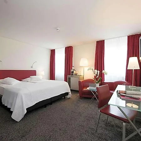 Glockenhof 4*