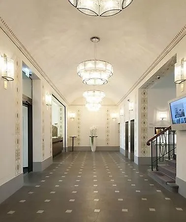 Hotel Glockenhof 4*