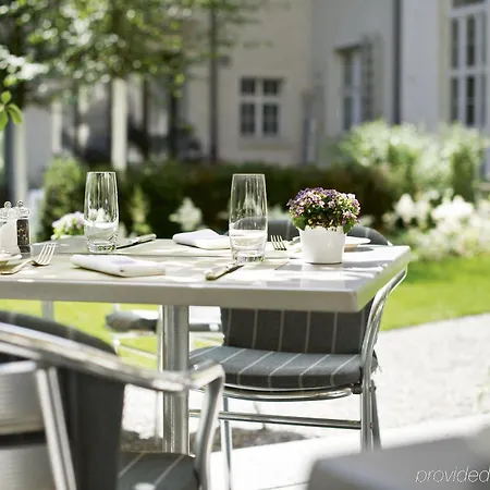 Glockenhof Hotel